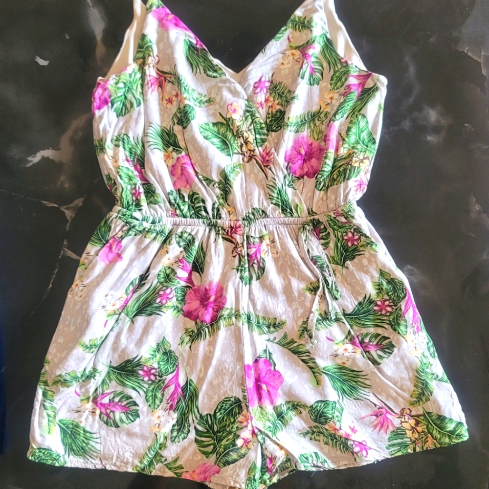 One Clothing, Nude Romper with floral print